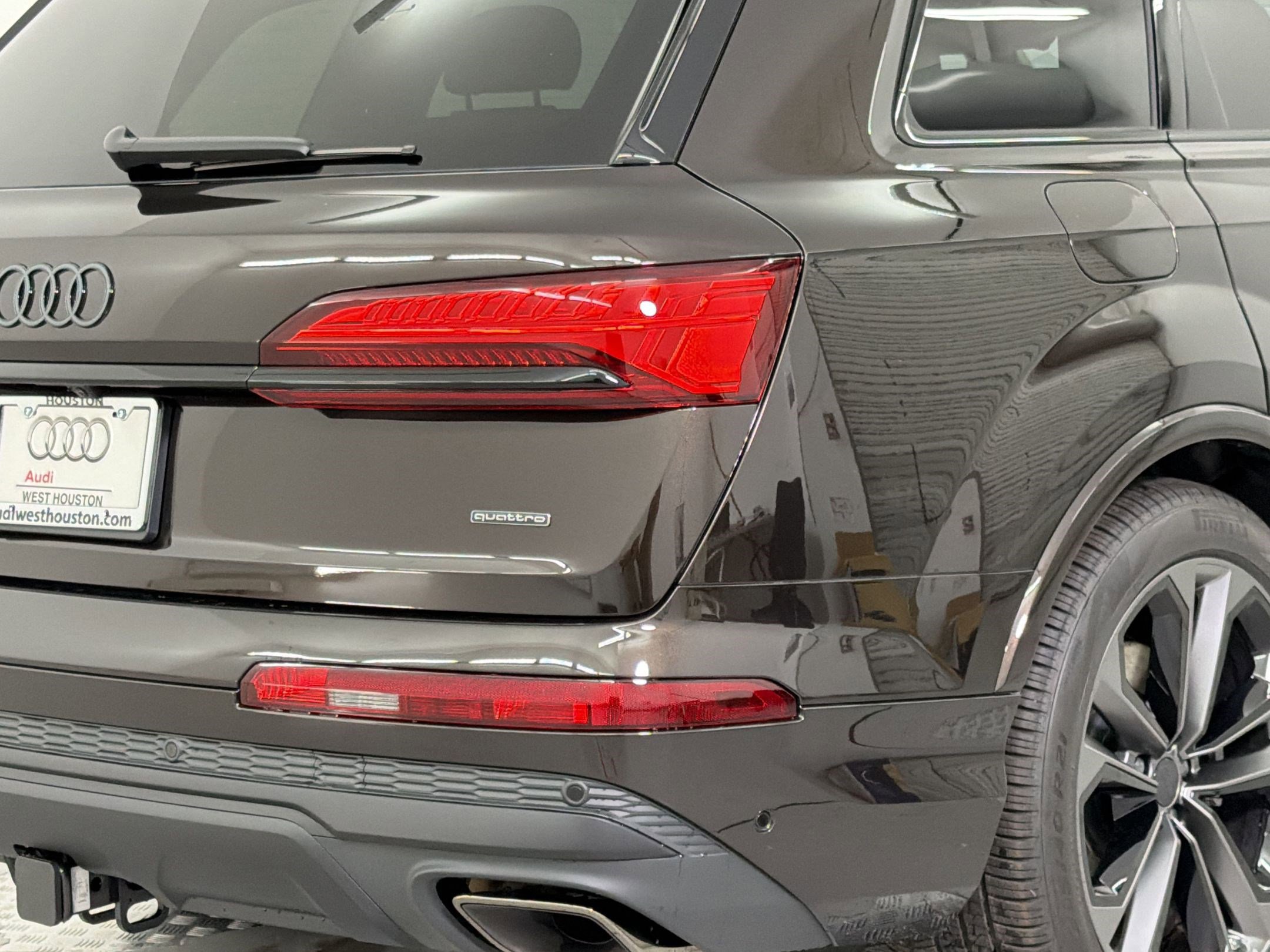 New 2026 Audi Q7 3.0T Premium Plus AWD/4WD image 12