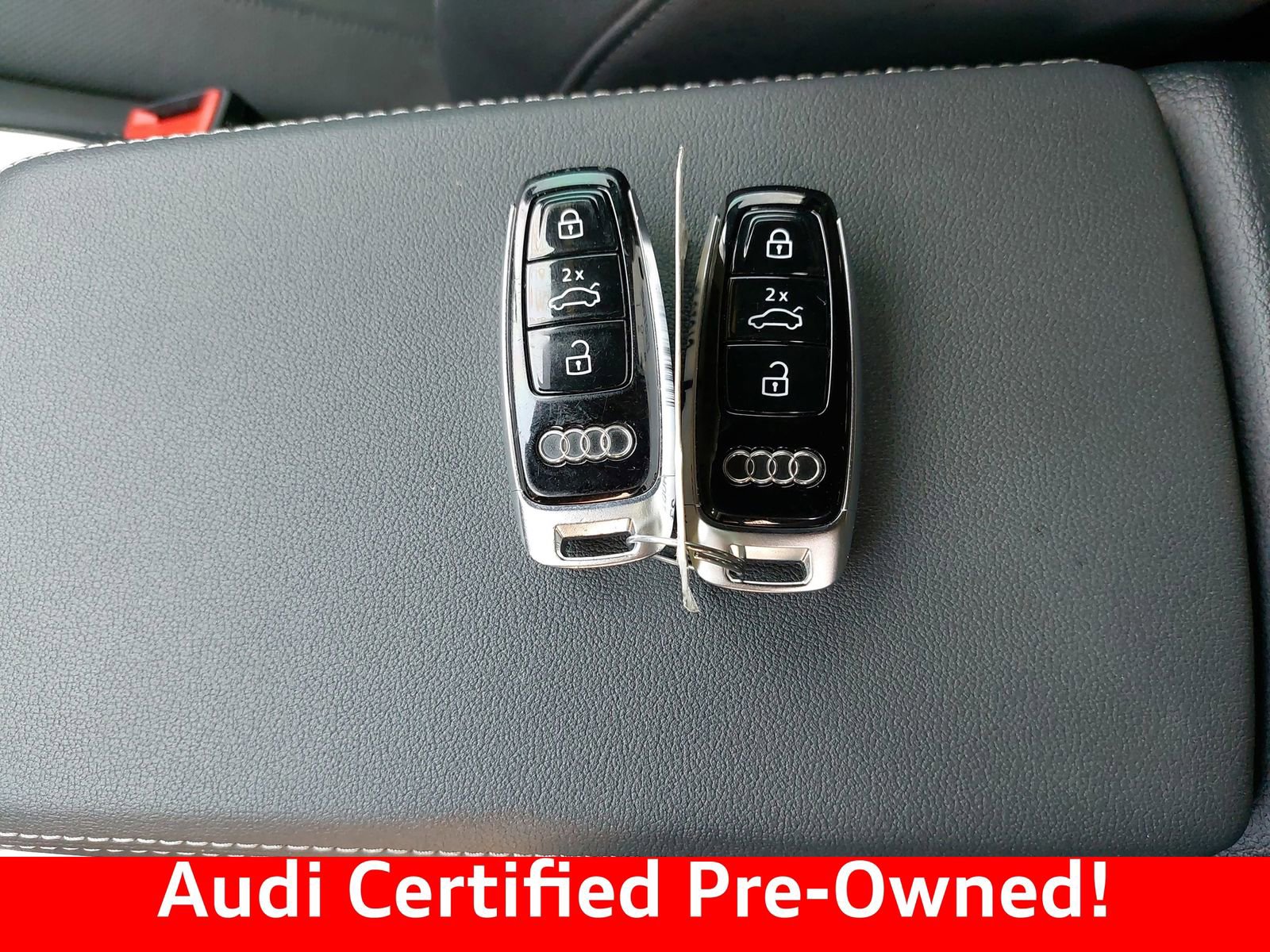 Used 2023 Audi e-tron Premium Plus w/ Premium Plus Package AWD/4WD image 38