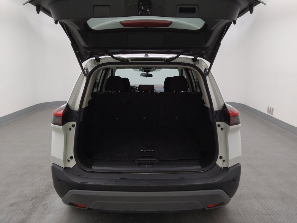 Used 2023 Nissan Rogue S image 29