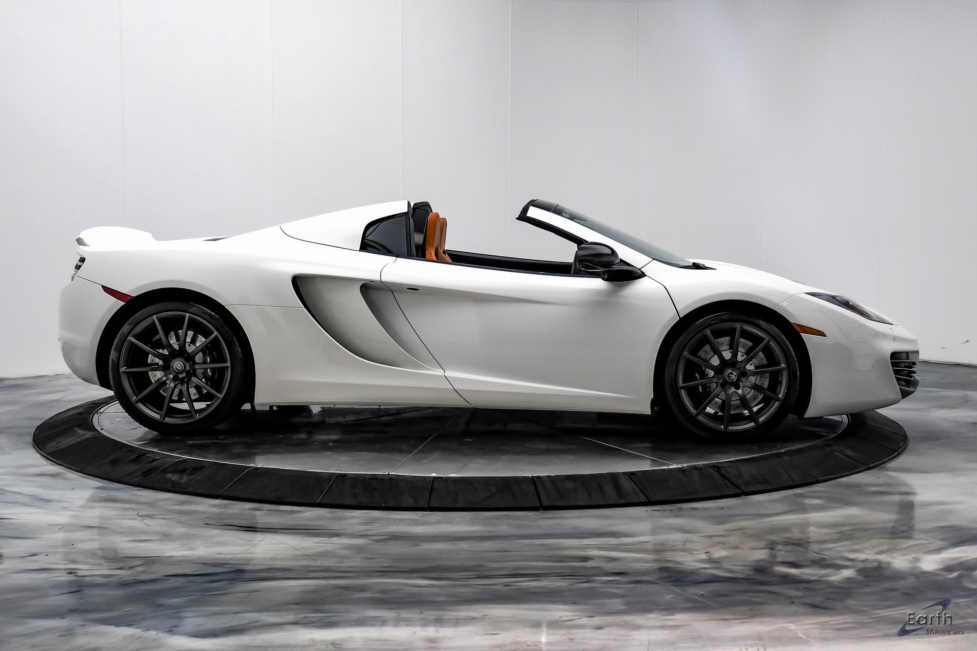 Used 2013 McLaren MP4-12C Spider image 25