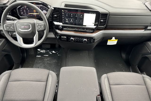 New 2026 GMC Sierra 1500 SLE w/ Preferred Package image 15