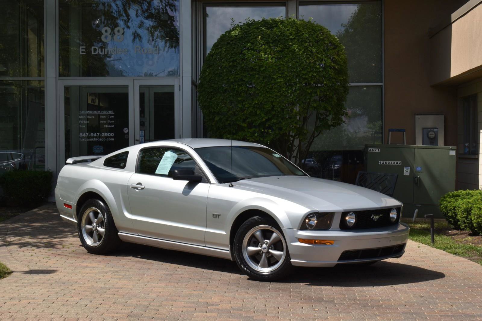 Used 2006 Ford Mustang GT Premium image 2
