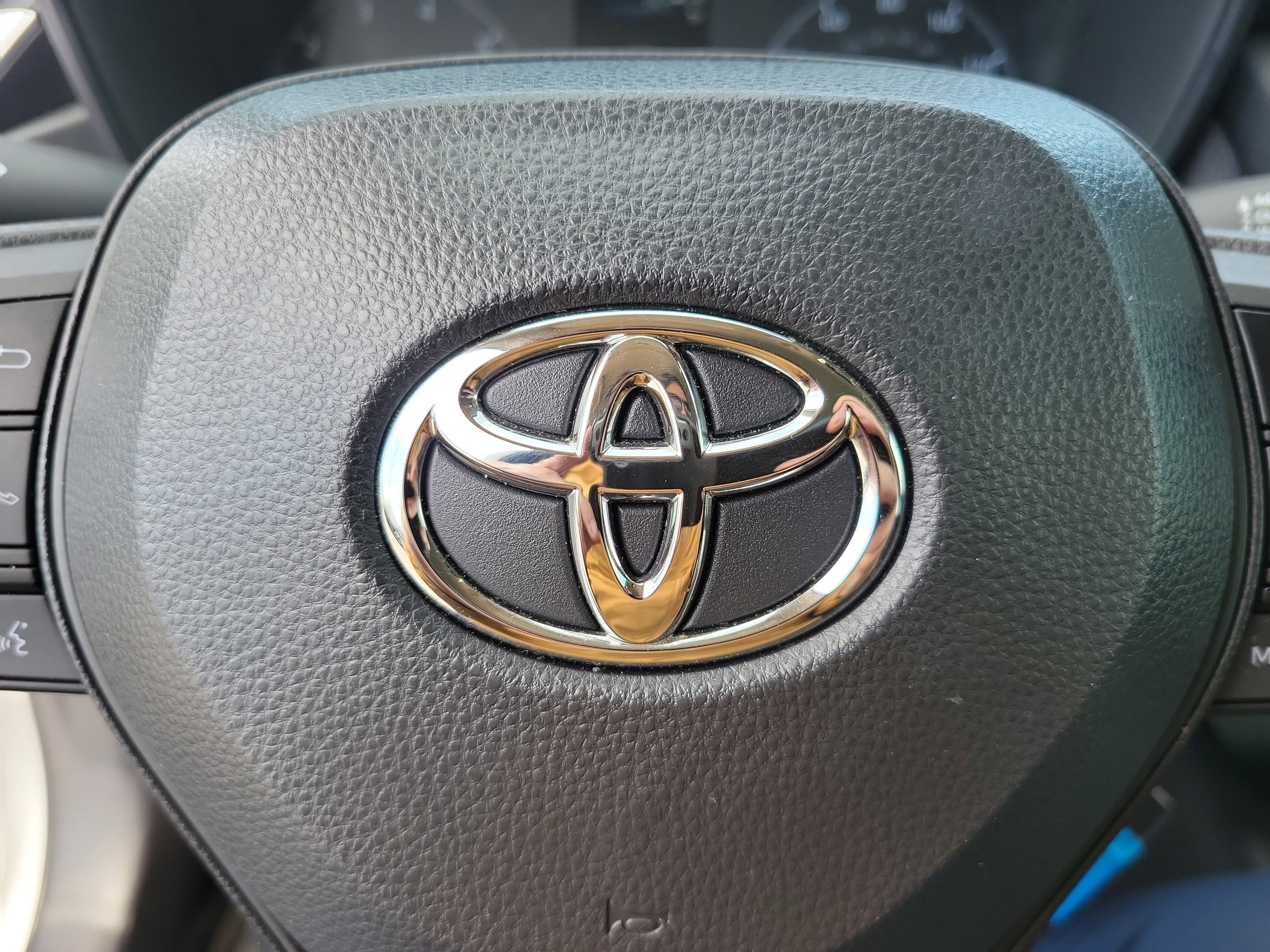 Certified 2023 Toyota Corolla LE image 21