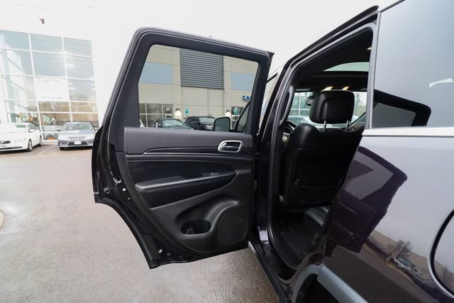 Used 2019 Jeep Grand Cherokee Limited AWD/4WD image 34