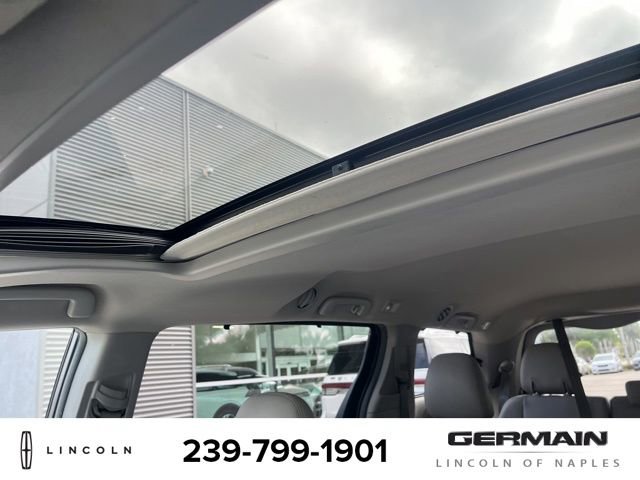 Used 2017 Toyota Sienna XLE w/ XLE Navigation Package image 19