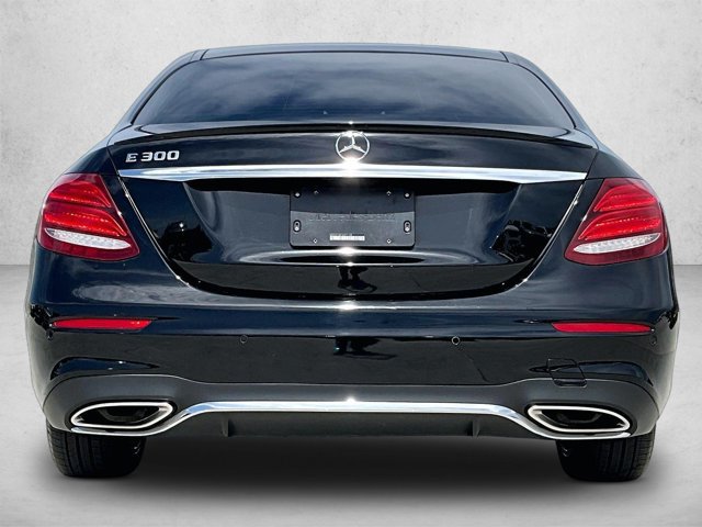 Used 2018 Mercedes-Benz E 300 image 4