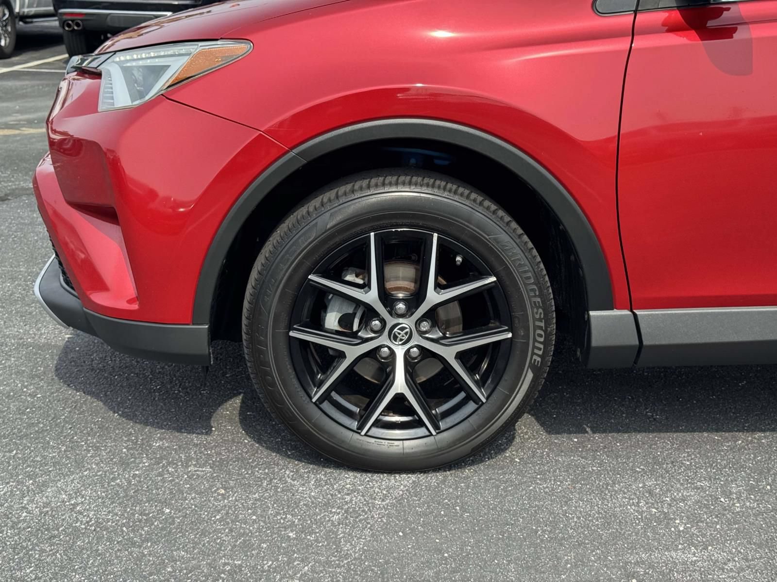Used 2016 Toyota RAV4 SE AWD/4WD image 30