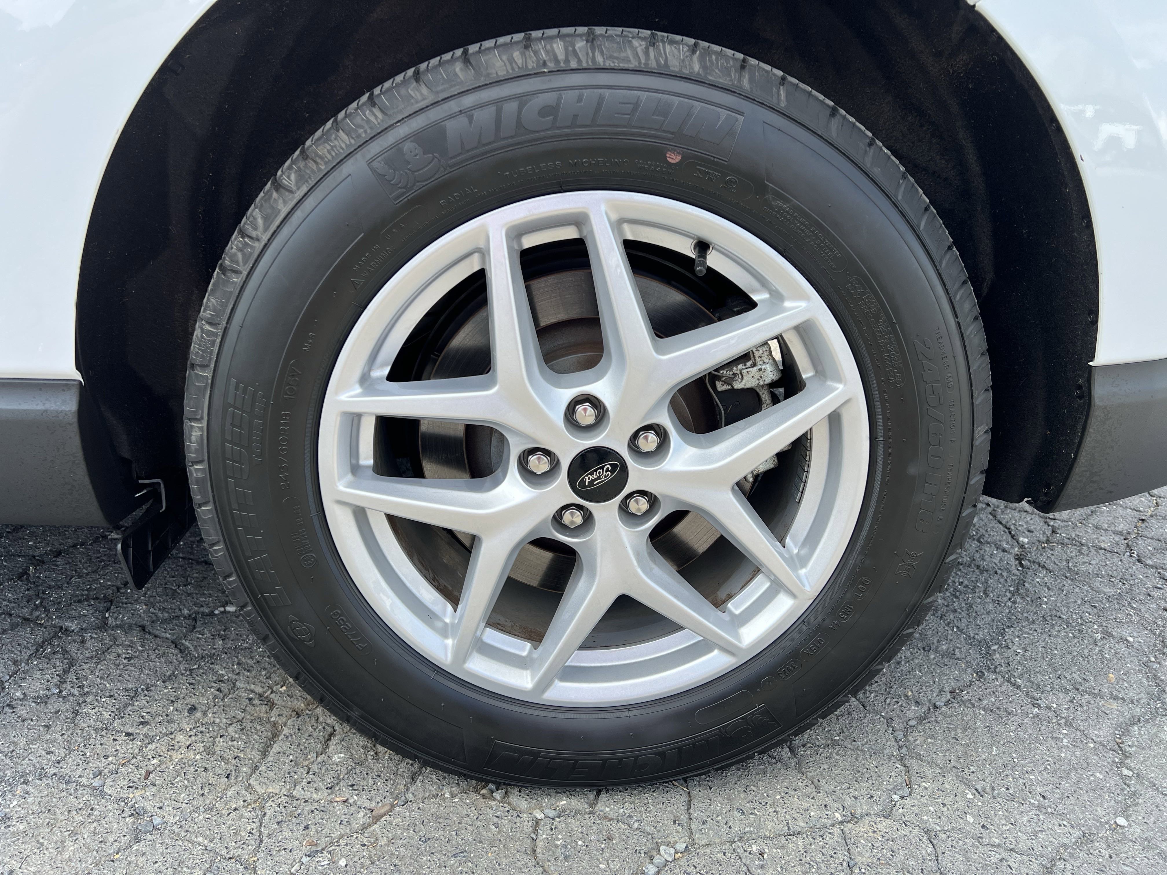 Used 2024 Ford Edge SEL w/ Convenience Package image 9