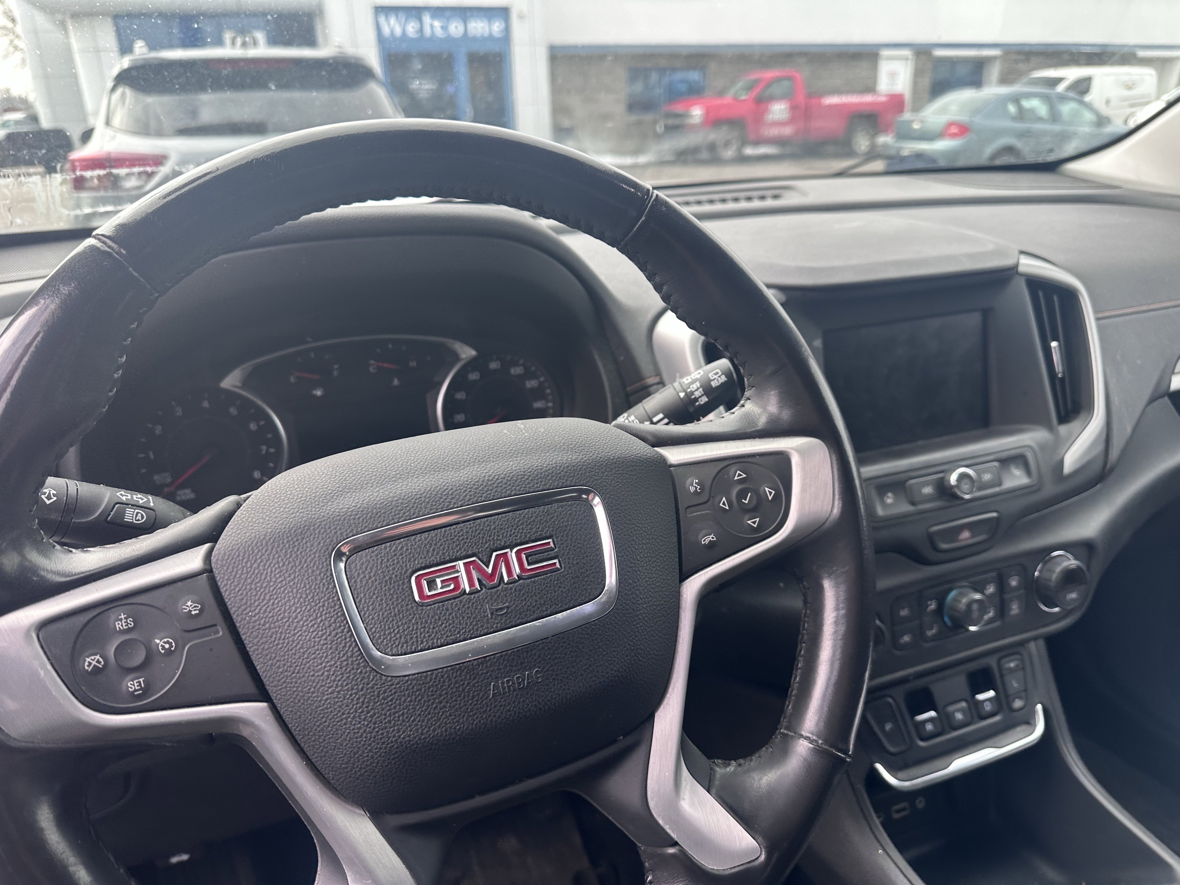 Used 2020 GMC Terrain SLE w/ Driver Convenience Package image 13