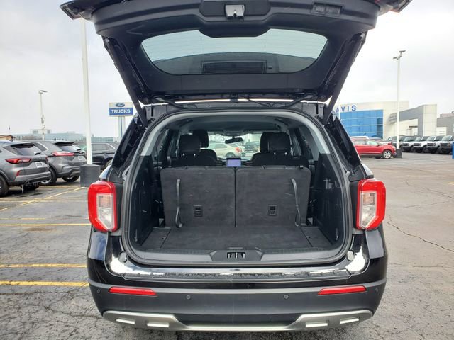 Certified 2023 Ford Explorer XLT w/ Equipment Group 202A image 29