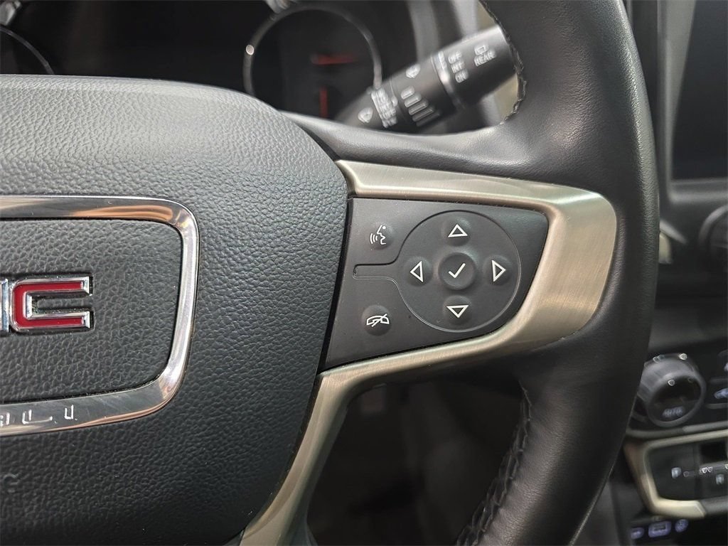 Used 2024 GMC Terrain Denali AWD/4WD image 18