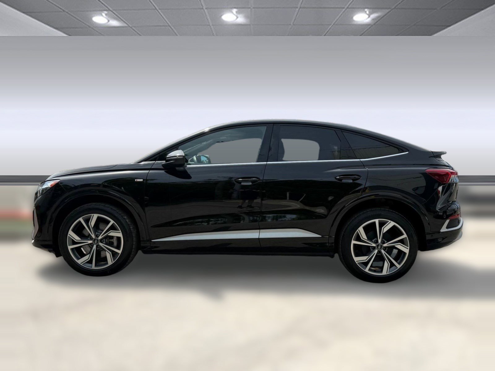 Used 2024 Audi Q4 e-tron Premium Plus w/ Premium Plus AWD/4WD image 2