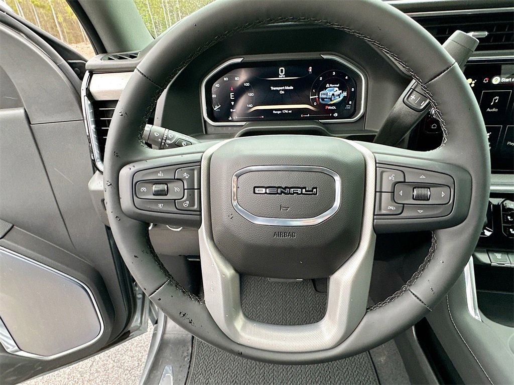 New 2026 GMC Sierra 2500 Denali w/ Denali Reserve Package image 18