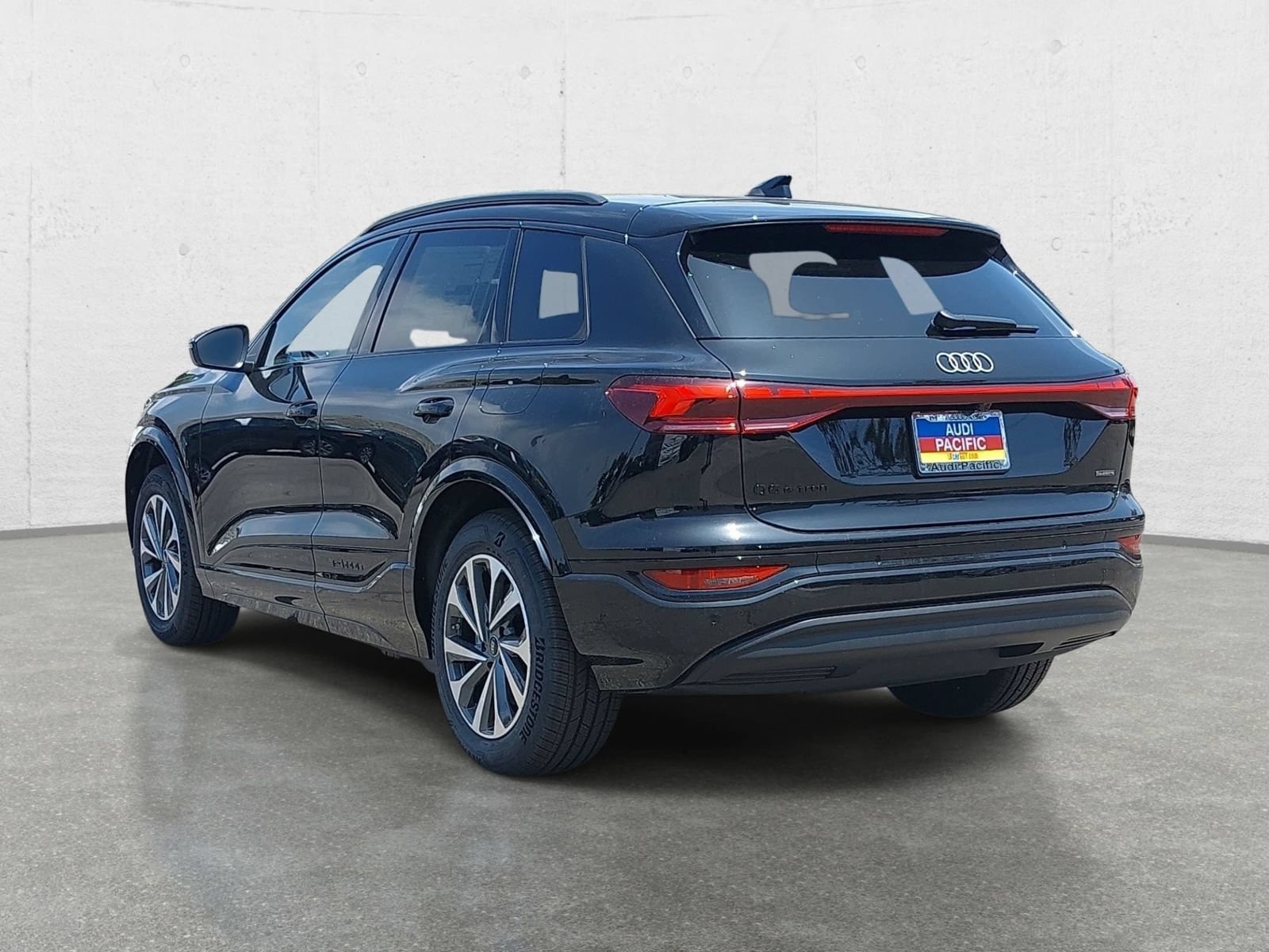 New 2027 Audi Q6 e-tron Premium AWD/4WD image 7