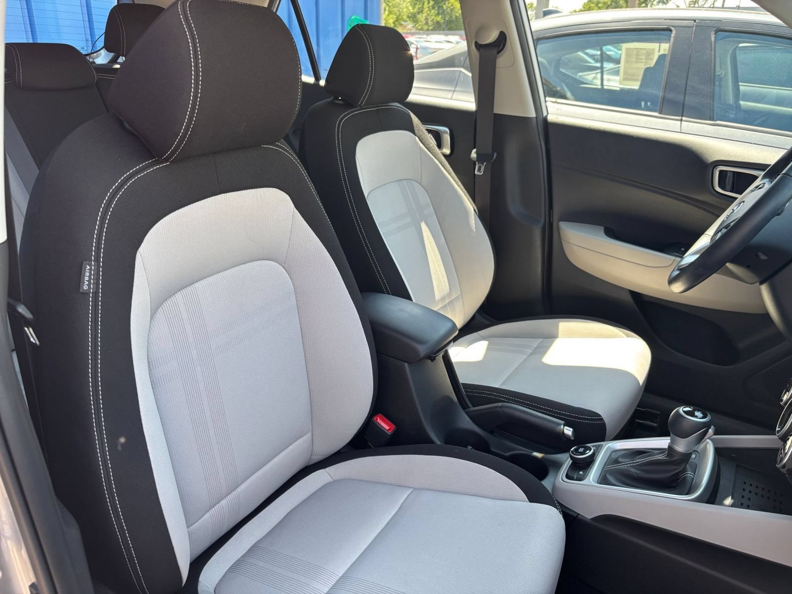 Used 2026 Hyundai Venue SEL FWD image 36