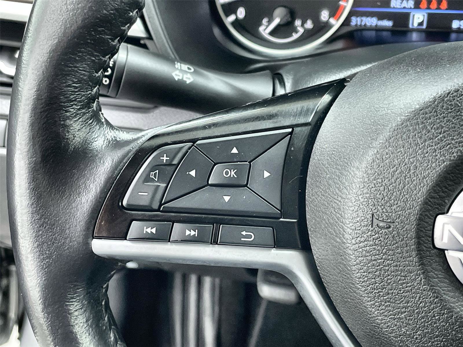 Used 2023 Nissan Altima 2.5 SL image 17