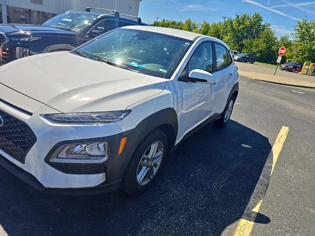 Used 2021 Hyundai Kona SE AWD/4WD image 2