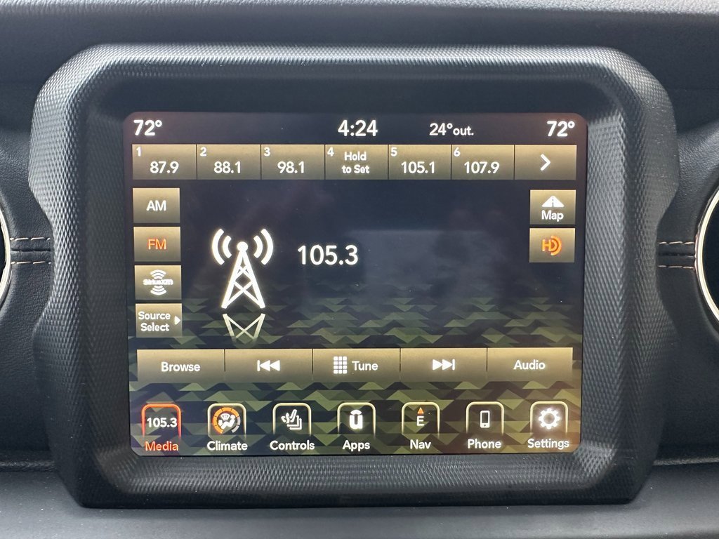 Used 2021 Jeep Wrangler Unlimited Sahara image 5