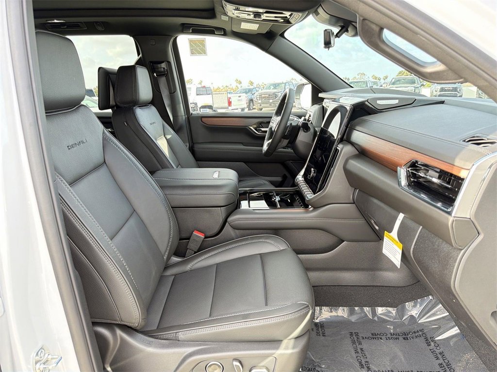 New 2026 GMC Yukon Denali w/ Denali Reserve Package image 34