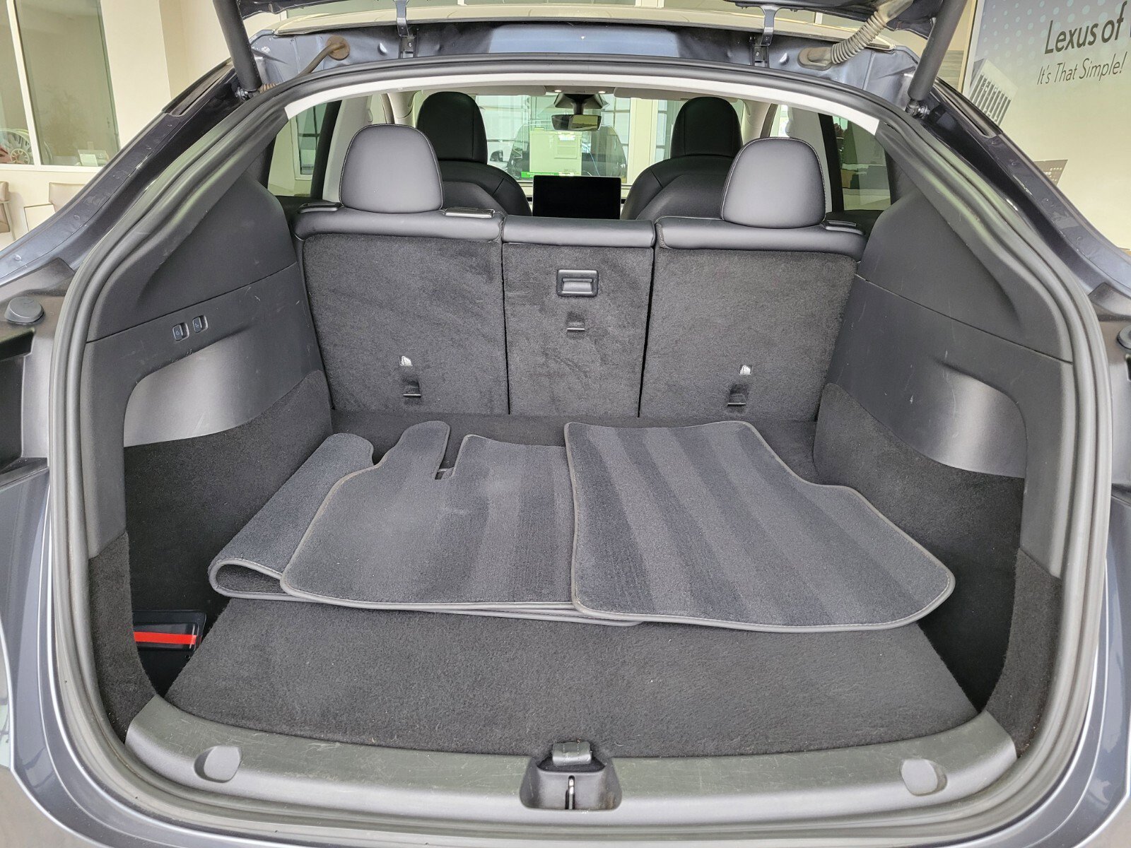 Used 2021 Tesla Model Y Long Range image 14