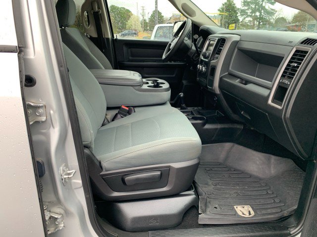 Used 2018 RAM 2500 Tradesman w/ Chrome Appearance Group image 17