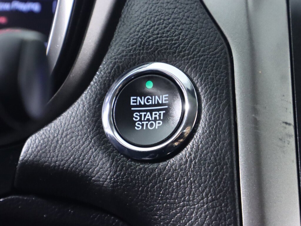 Used 2020 Ford Fusion SE image 24