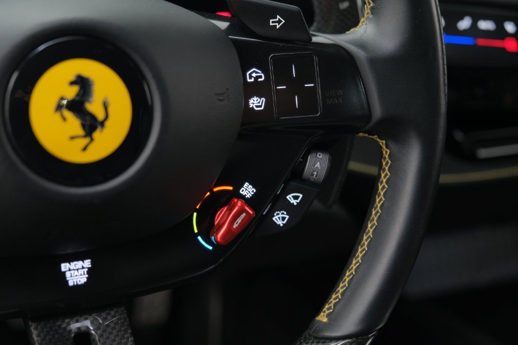 Used 2021 Ferrari SF90 Stradale AWD/4WD image 38