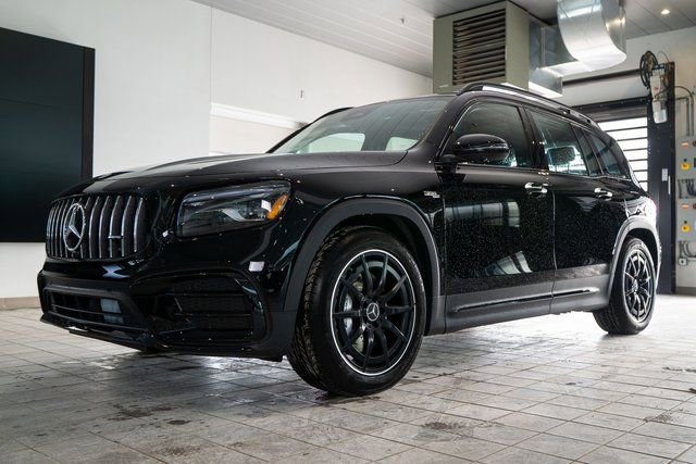 New 2026 Mercedes-Benz GLB 35 AMG 4MATIC image 3