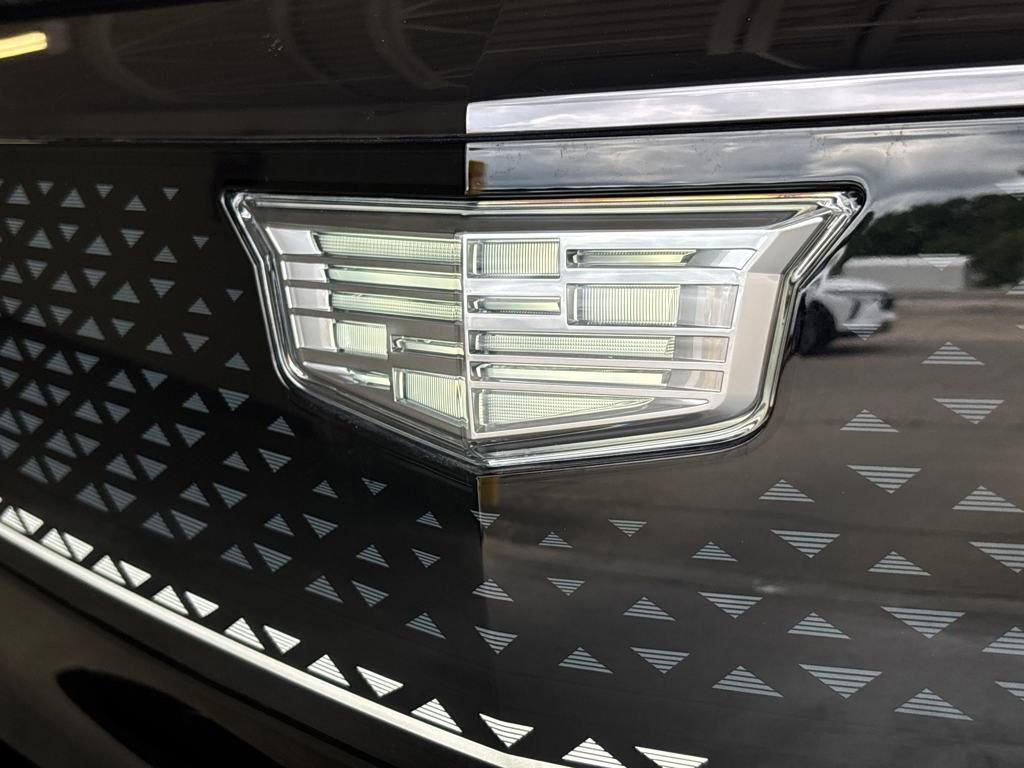 New 2025 Cadillac Optiq Sport 1 image 54