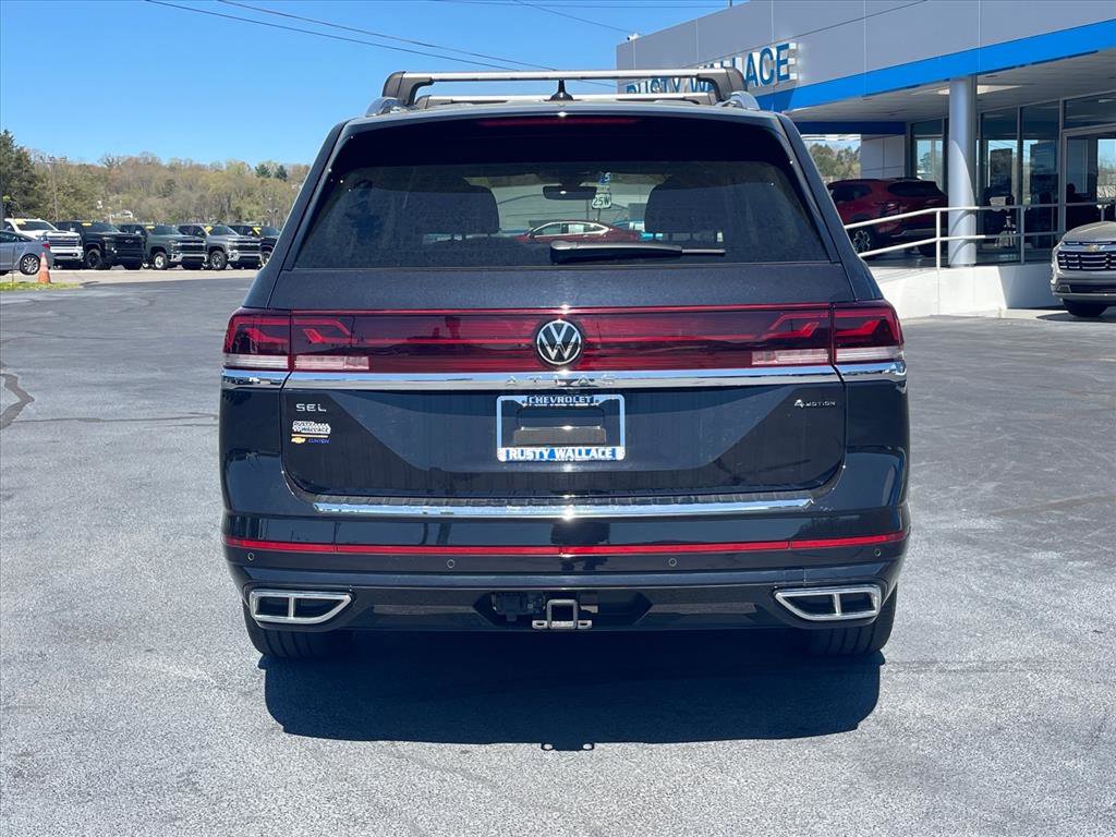 Used 2024 Volkswagen Atlas SEL Premium R-Line image 6