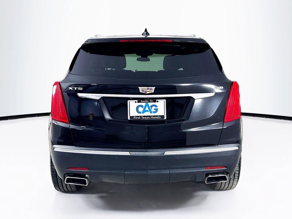 Used 2018 Cadillac XT5 Premium Luxury w/ Driver Assist Package FWD image 7