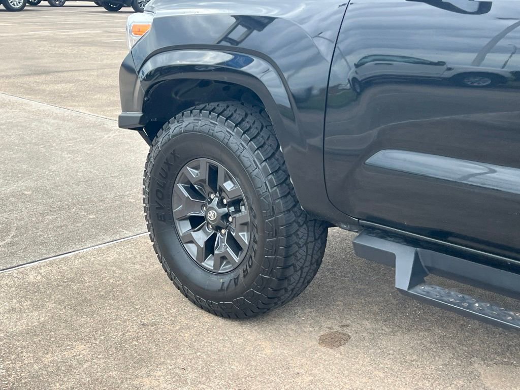 Used 2022 Toyota Tacoma SR w/ SR Convenience Package RWD image 13