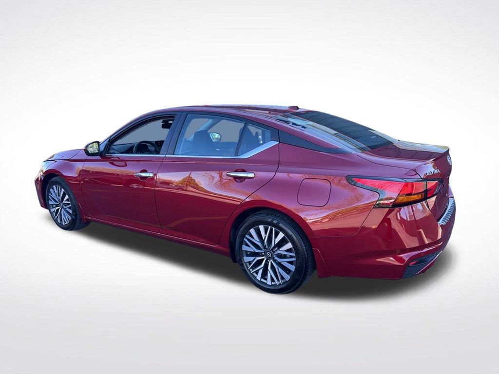 Certified 2024 Nissan Altima 2.5 SV w/ SV Premium Package FWD image 29