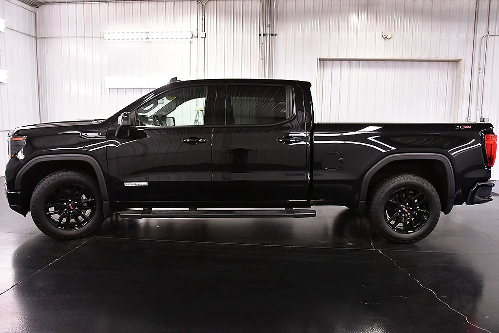 Used 2024 GMC Sierra 1500 Elevation w/ Elevation Premium Package image 4