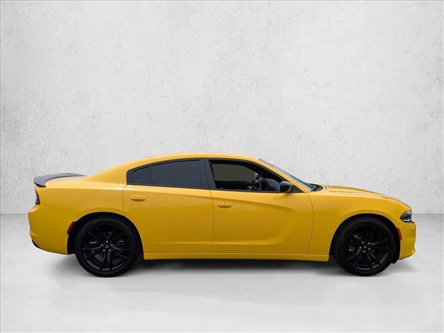 Used 2017 Dodge Charger SE w/ Blacktop Package RWD video 4