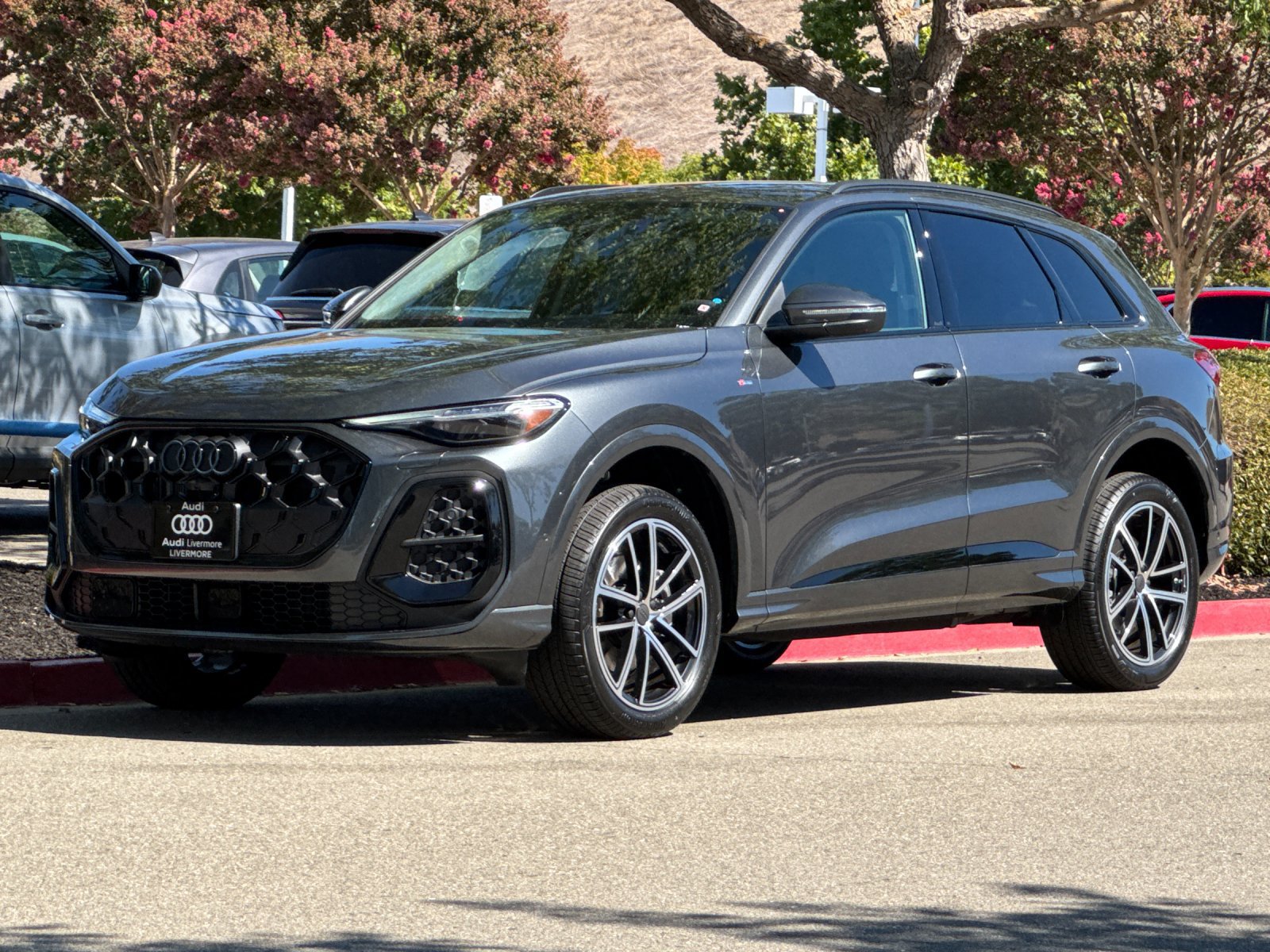 New 2026 Audi Q5 Premium AWD/4WD image 2