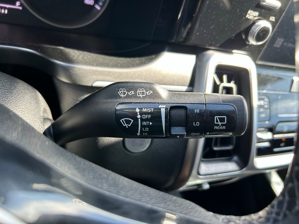 Used 2021 Kia Sorento S image 21