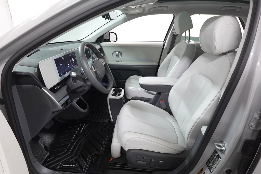 Used 2024 Hyundai Ioniq 5 Limited image 25