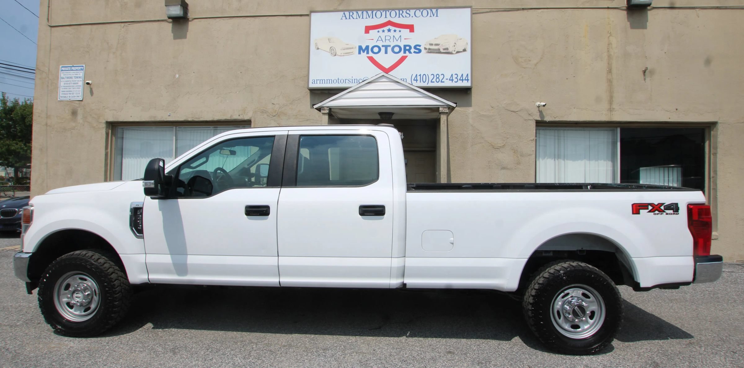 Used 2022 Ford F250 XL w/ Power Equipment Group AWD/4WD image 4