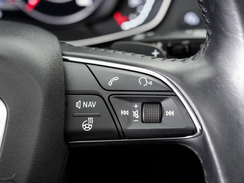 Used 2020 Audi Q5 2.0T Titanium Premium Plus w/ Premium Plus Package image 13