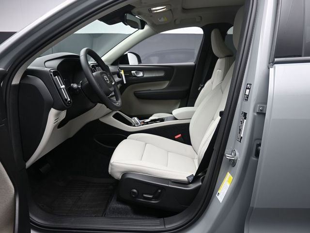 New 2026 Volvo XC40 B5 Ultra w/ Protection Package Premier image 16
