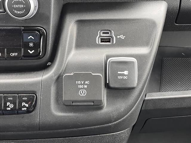 New 2025 RAM ProMaster 3500 w/ Quick Order Package 22G SLT image 18