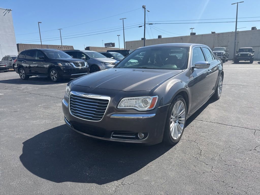 Used 2014 Chrysler 300 C image 14