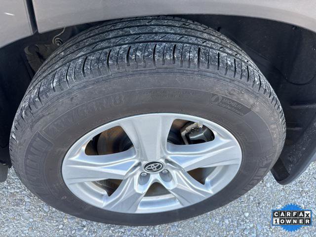 Certified 2024 Toyota Highlander LE image 5