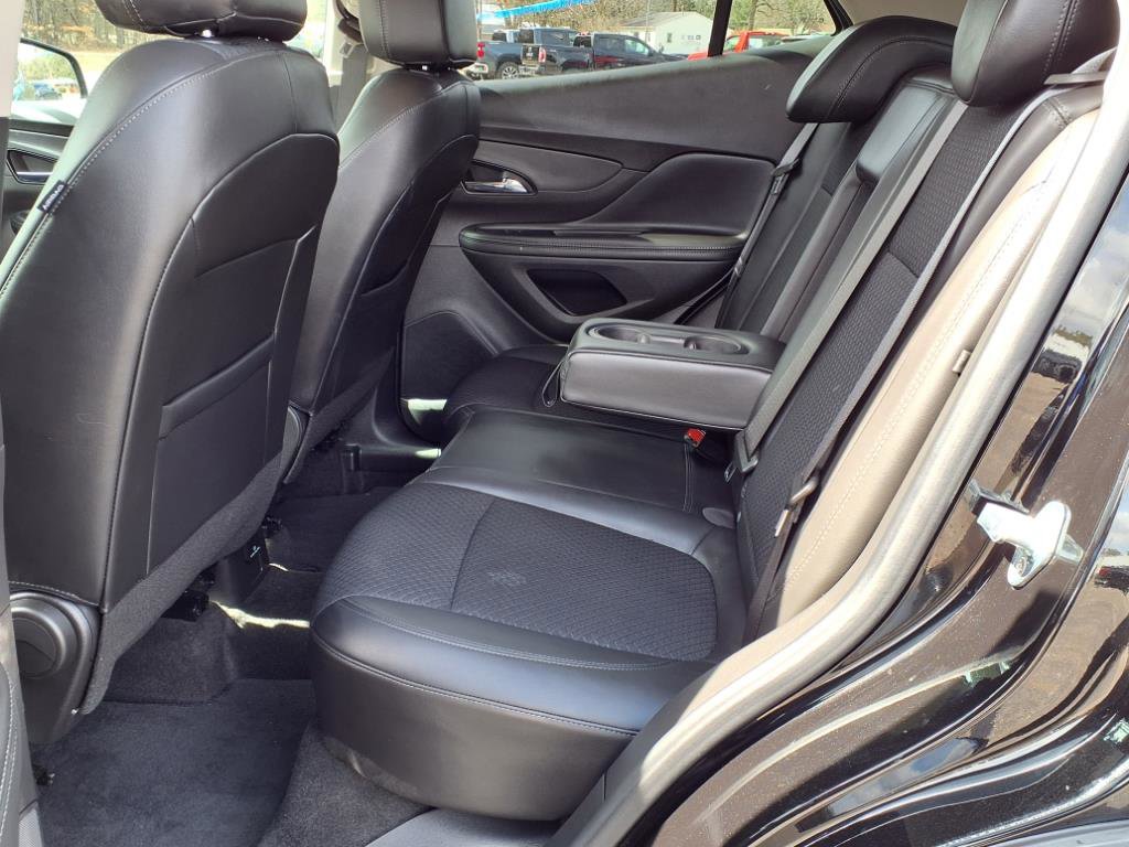 Used 2022 Buick Encore Preferred w/ Safety Package image 8