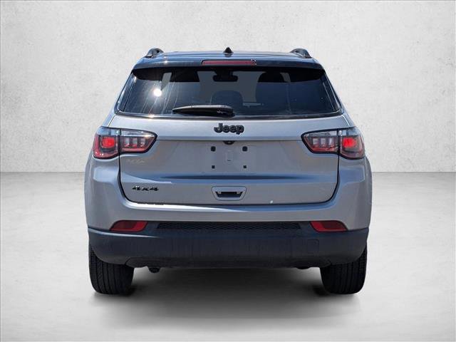 Used 2023 Jeep Compass Latitude AWD/4WD image 6