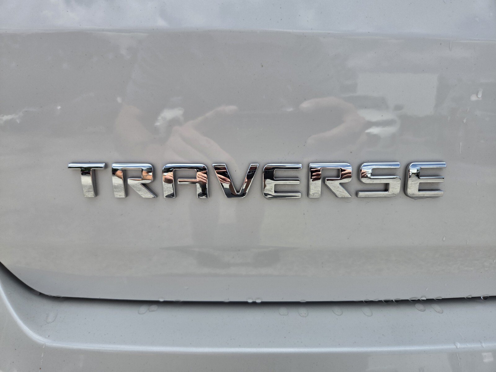 Used 2023 Chevrolet Traverse High Country w/ LPO, Floor Liner Package FWD image 14