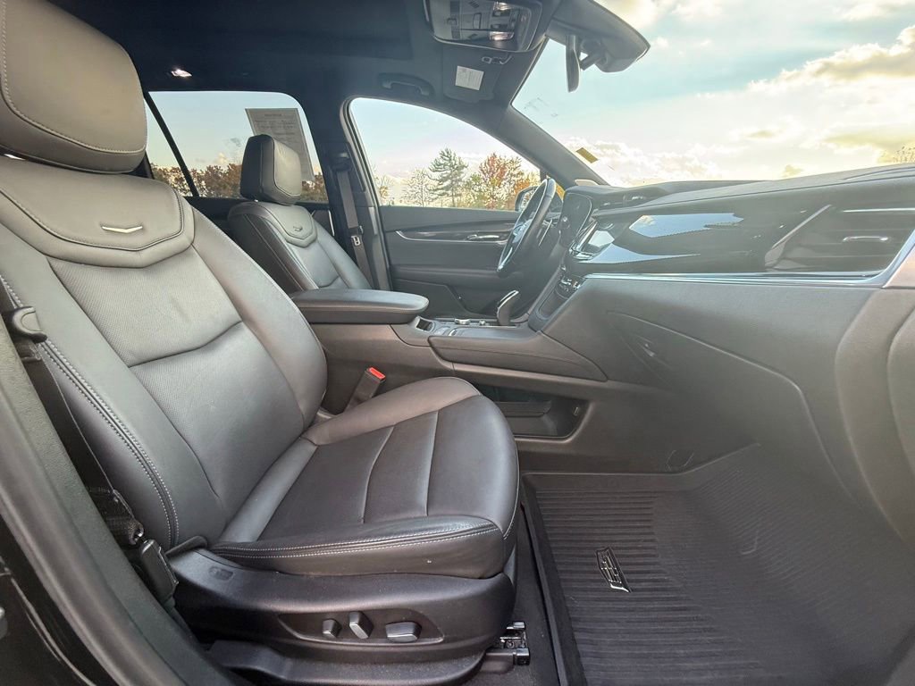 Certified 2024 Cadillac XT6 Sport w/ LPO, Floor Liner Package image 23
