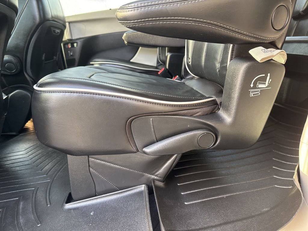 Used 2022 Chrysler Pacifica Limited image 23