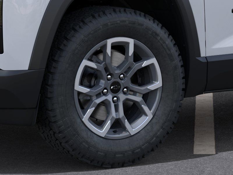 New 2026 Chevrolet Equinox ACTIV w/ LPO, Trailering Package AWD/4WD image 9